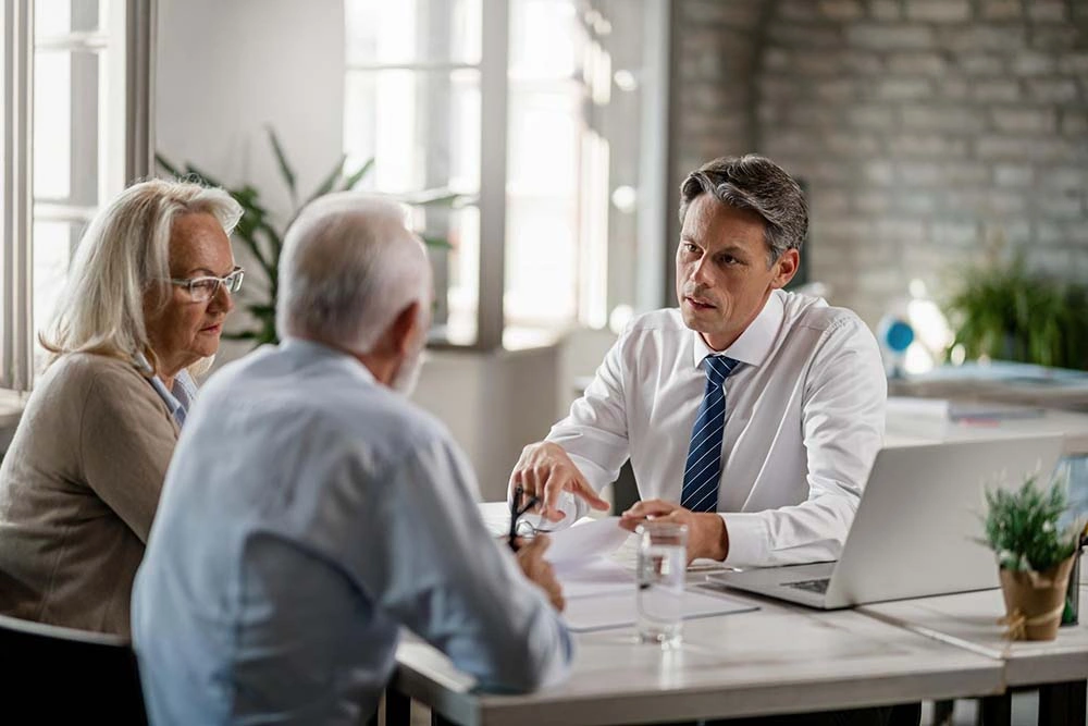 Finding a Health Insurance Broker That Supports Craft Career