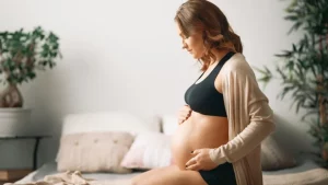 differences between Lamaze and hypnobirthing
